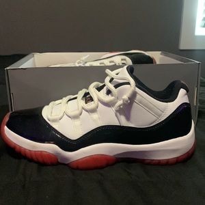 Jordan 11 low concord bred